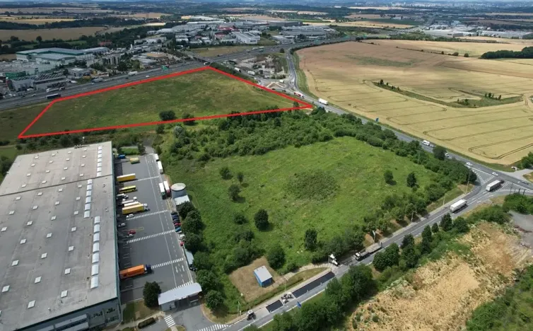 Pronájem komerčního pozemku, Praha, 800 m2