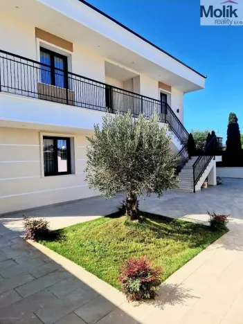 Prodej vily, Spille, 235 m2