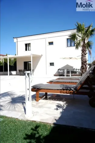 Prodej vily, Spille, 235 m2