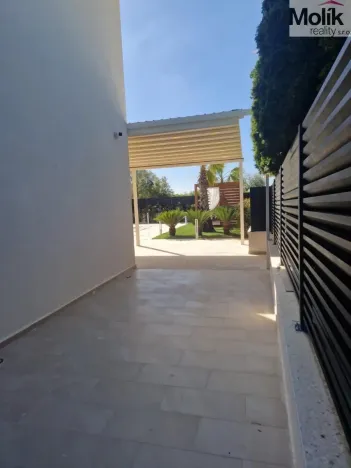 Prodej vily, Spille, 235 m2