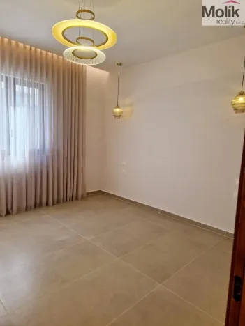 Prodej vily, Spille, 235 m2