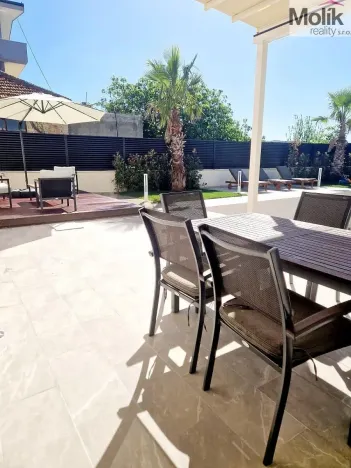 Prodej vily, Spille, 235 m2