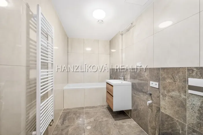 Pronájem bytu 3+kk, České Budějovice - České Budějovice 2, Branišovská, 80 m2