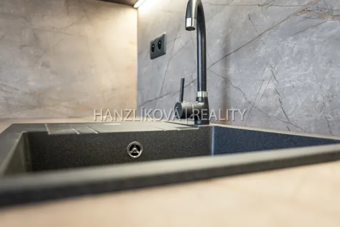 Pronájem bytu 3+kk, České Budějovice - České Budějovice 2, Branišovská, 80 m2