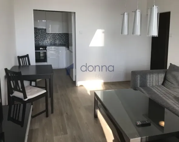 Pronájem bytu 2+kk, Praha, V křovinách, 49 m2