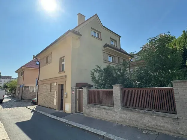 Dražba rodinného domu, Praha - Vinohrady, Květná, 266 m2