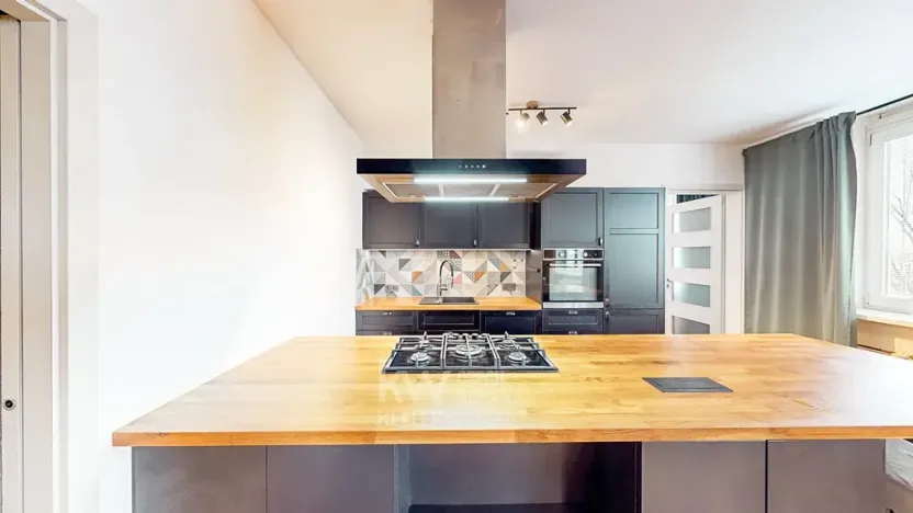 Pronájem bytu 2+kk, Praha - Vršovice, Ruská, 62 m2