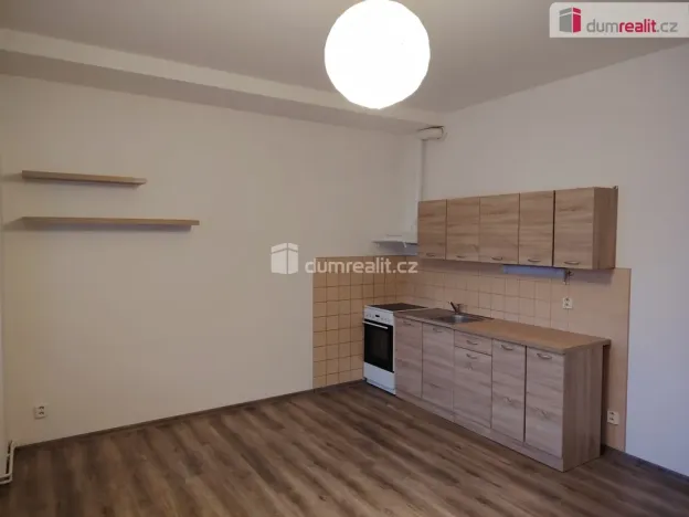 Pronájem bytu 1+kk, Děčín - Děčín VI-Letná, Lovecká, 28 m2