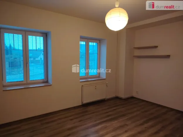 Pronájem bytu 1+kk, Děčín - Děčín VI-Letná, Lovecká, 28 m2