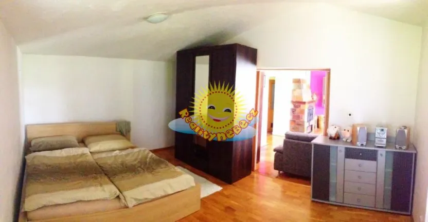 Prodej ubytování, Zlatníky-Hodkovice - Hodkovice, Slunečná, 300 m2