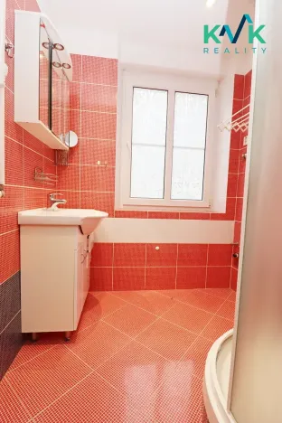 Prodej bytu 3+1, Karlovy Vary, Jiráskova, 104 m2