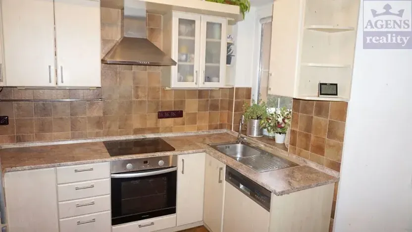 Prodej rodinného domu, Kozojedy, K Jevanům, 167 m2