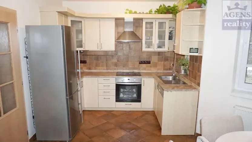 Prodej rodinného domu, Kozojedy, K Jevanům, 167 m2