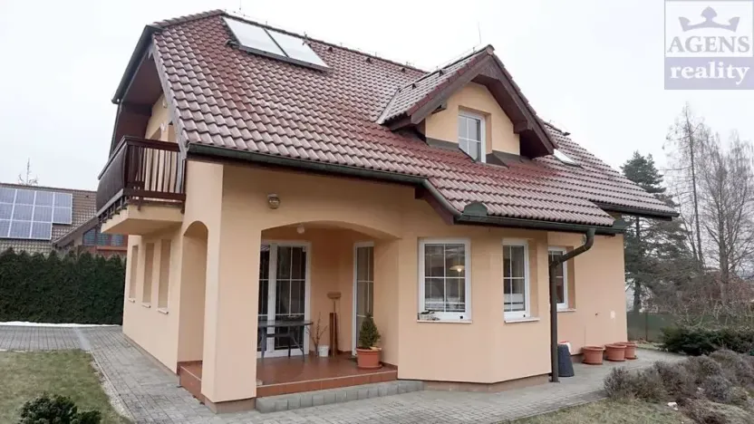 Prodej rodinného domu, Kozojedy, K Jevanům, 167 m2