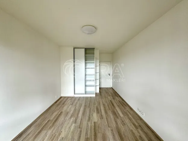 Pronájem bytu 2+kk, Praha - Modřany, K Vystrkovu, 70 m2