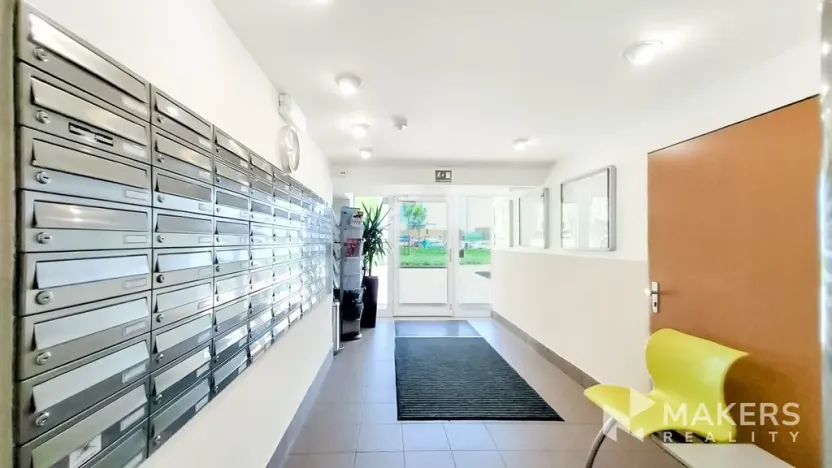 Prodej bytu 2+kk, Praha - Ruzyně, Ciolkovského, 43 m2