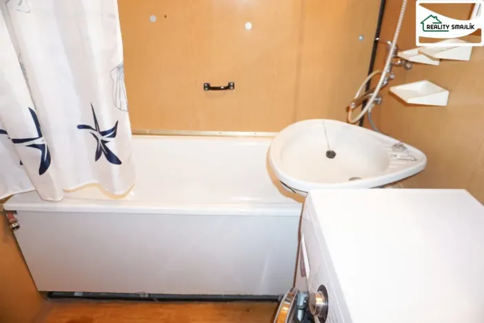 Pronájem bytu 2+1, Cheb, Dvořákova, 60 m2