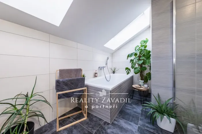 Prodej rodinného domu, Babice, K Vile, 106 m2