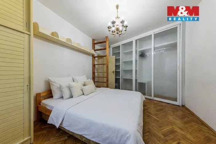 Prodej bytu 2+1, Nová Role, Husova, 54 m2
