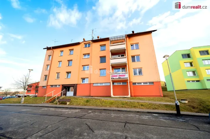 Prodej bytu 3+1, Lhenice, Sídliště SNP, 72 m2
