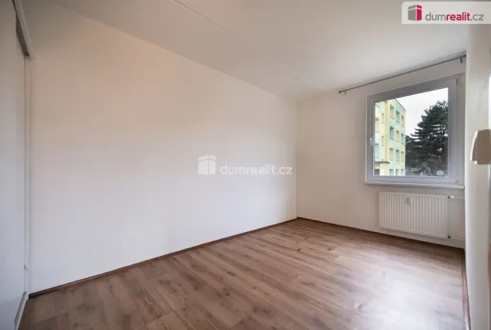 Prodej bytu 3+1, Lhenice, Sídliště SNP, 72 m2
