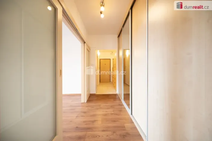 Prodej bytu 3+1, Lhenice, Sídliště SNP, 72 m2