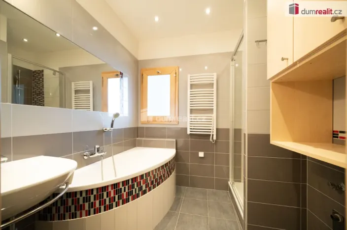 Prodej bytu 3+1, Lhenice, Sídliště SNP, 72 m2