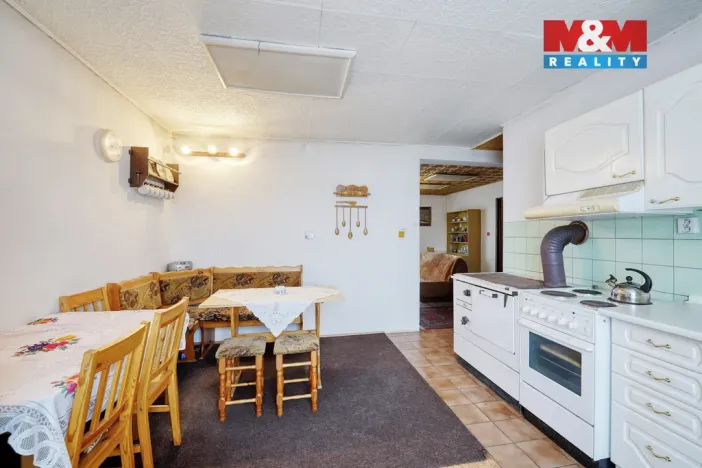 Prodej rodinného domu, Bezvěrov, 110 m2