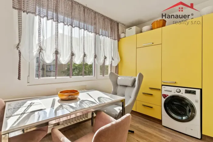 Pronájem bytu 3+1, Ústí nad Labem - Krásné Březno, U Pivovarské zahrady, 87 m2