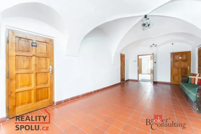 Pronájem obchodního prostoru, Pardubice - Pardubice-Staré Město, Pernštýnská, 54 m2