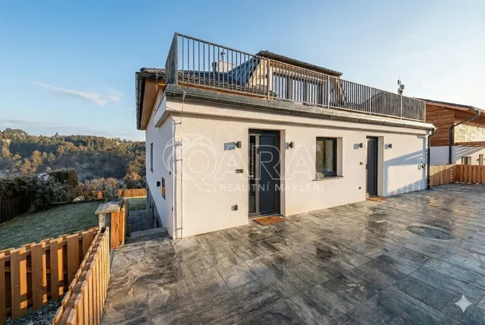 Prodej rodinného domu, Chocerady, 251 m2