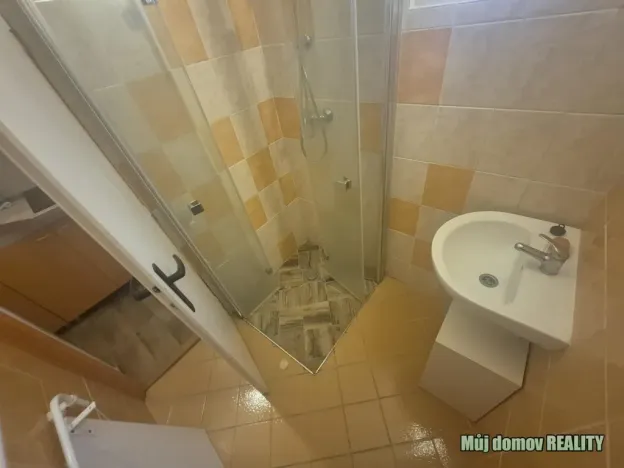 Pronájem rodinného domu, Praha - Horní Počernice, Mezilesí, 100 m2