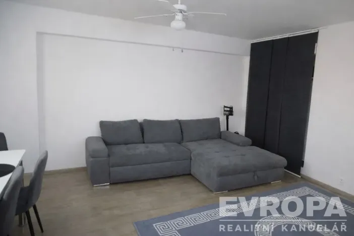 Pronájem bytu 2+kk, Kolín - Kolín II, Družstevní, 45 m2