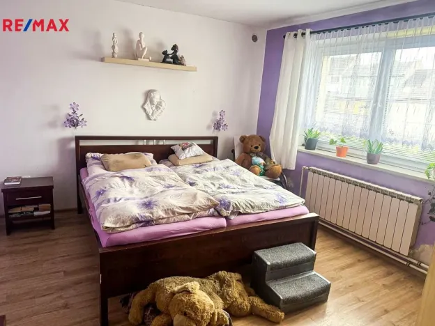 Prodej rodinného domu, Roštění, 450 m2