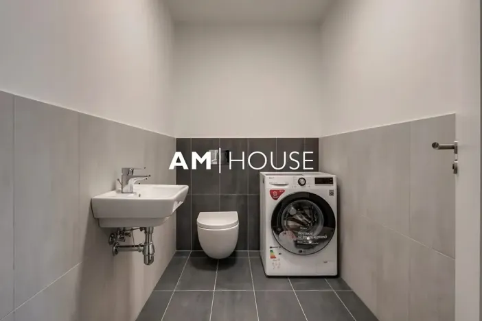 Pronájem bytu 3+kk, Praha - Karlín, Pernerova, 70 m2