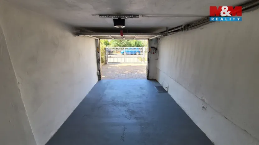 Pronájem garáže, Praha - Suchdol, K Horoměřicům, 30 m2