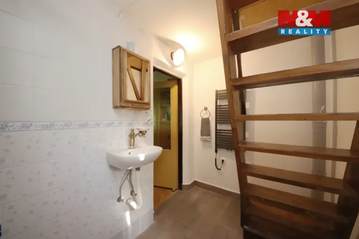 Pronájem chaty, Jenišovice, 77 m2