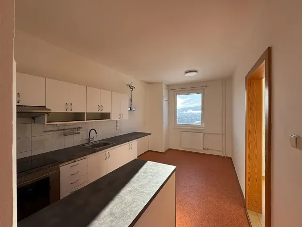 Pronájem bytu 3+1, Liberec, Dobiášova, 75 m2