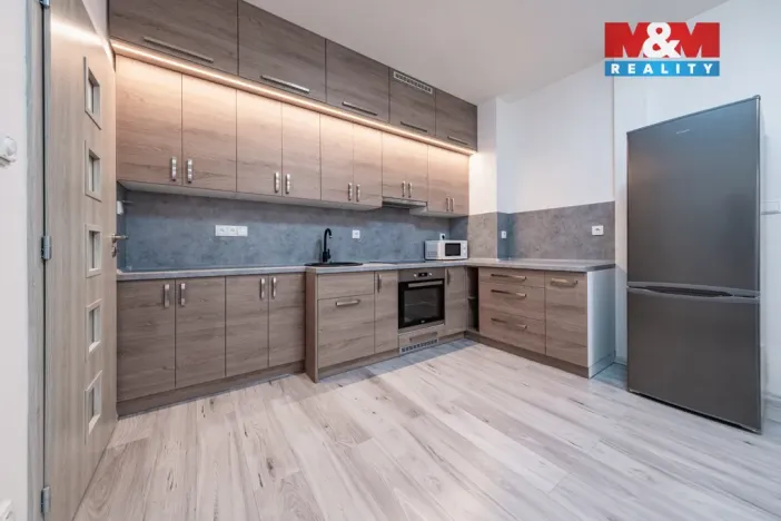 Prodej bytu 1+kk, Milovice - Mladá, Slepá, 40 m2