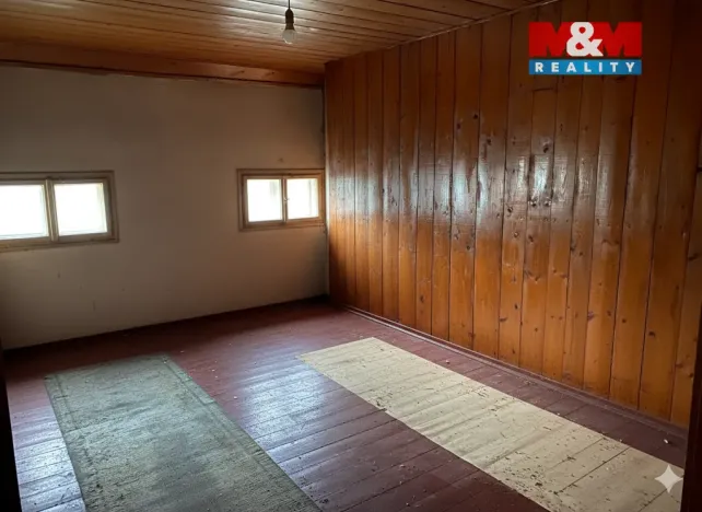 Prodej bytu 2+1, Hejnice, 72 m2