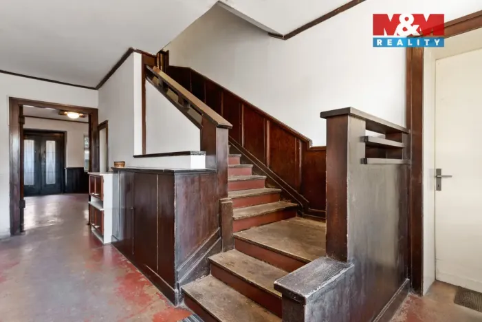 Prodej bytu 2+1, Hejnice, 72 m2