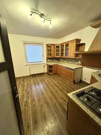 Pronájem rodinného domu, Chomutov, Dobrovského, 80 m2