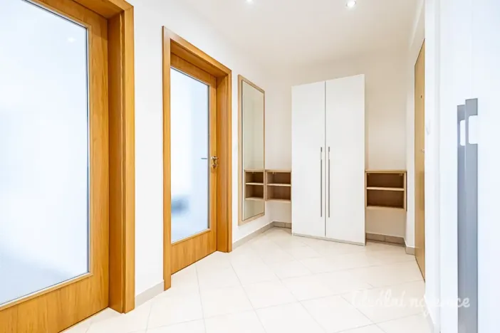 Pronájem bytu 2+kk, Praha - Pitkovice, Pýchavková, 61 m2