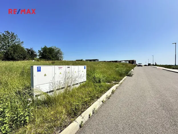 Prodej pozemku pro bydlení, Třebusice, 843 m2