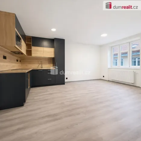 Pronájem bytu 2+1, Děčín - Děčín I-Děčín, Zámecká, 68 m2