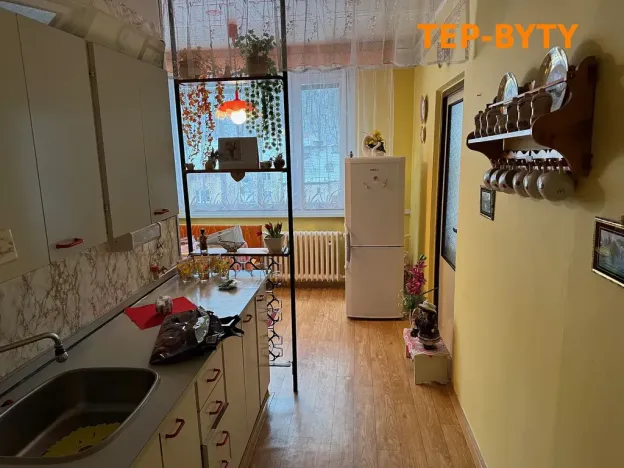 Prodej bytu 2+1, Dubí, Sídliště Družba, 58 m2