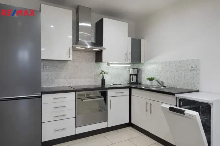 Pronájem bytu 1+1, Meziboří, Dělnická, 60 m2