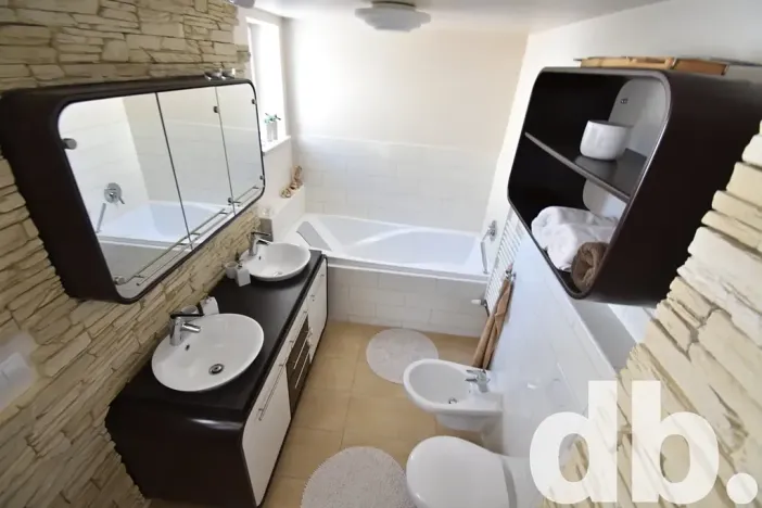 Pronájem bytu 3+kk, Karlovy Vary, Počernická, 140 m2