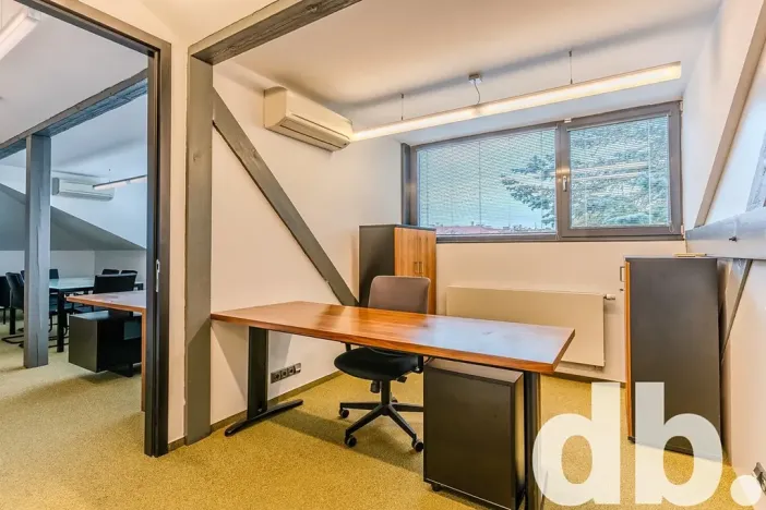 Pronájem kanceláře, Cheb, 26. dubna, 260 m2