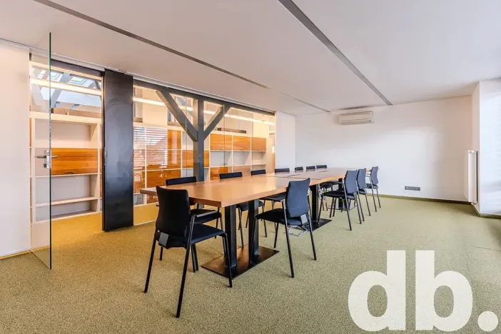 Pronájem kanceláře, Cheb, 26. dubna, 260 m2